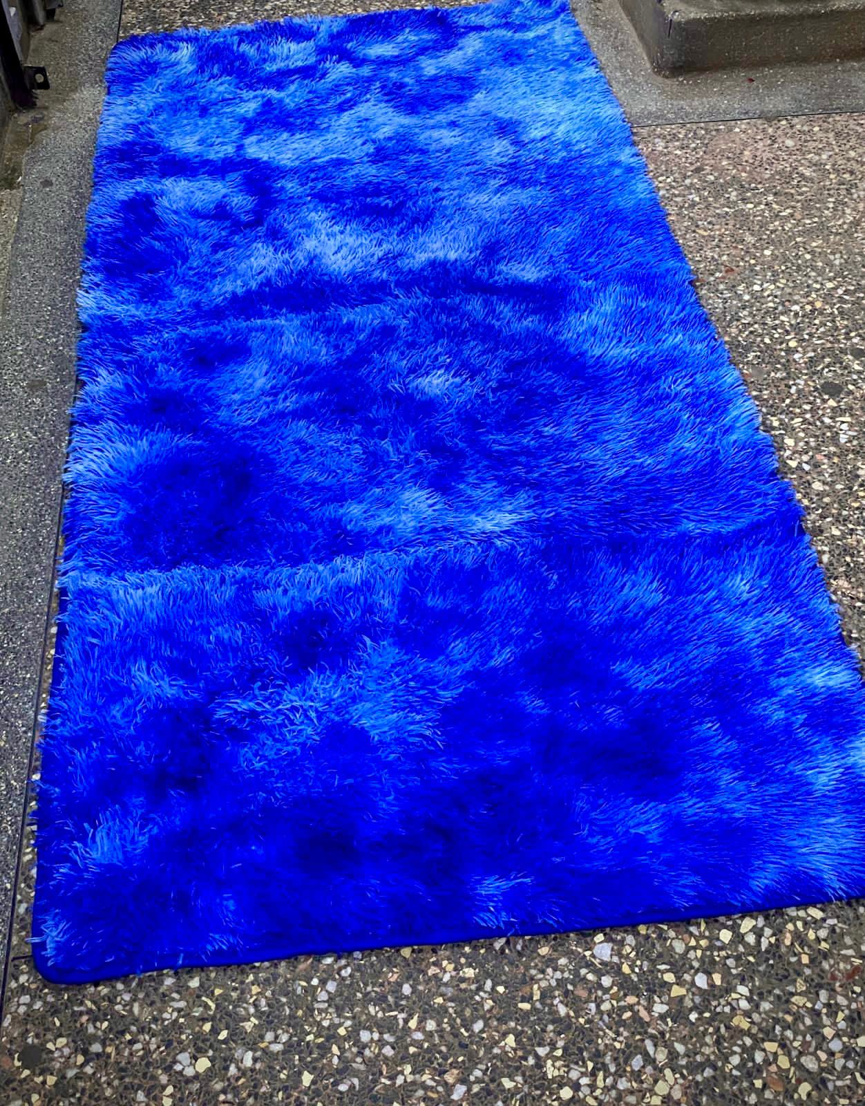 Fluffy Bedside Carpet;   This floor carpet will protect your floor from damage and enable you to easily and smoothly roll from task to task in your workspace or home.