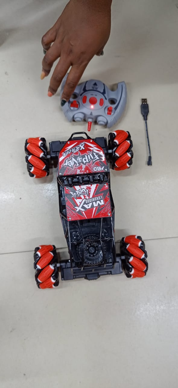 All terrain climbing carGesture Induction Deformation Remote Control Car Stunt Twist Hand-Controlled Off-road Climbing Four-wheel Drive Toy Car For Kids