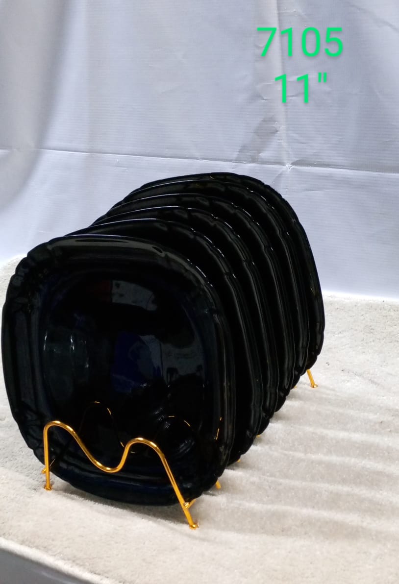 Set Of 6 Ceramic Dinner Plates-Glossy Black.Beautiful black dinner/ salad plates in glossy black pattern.The plates have big space to hold multiple