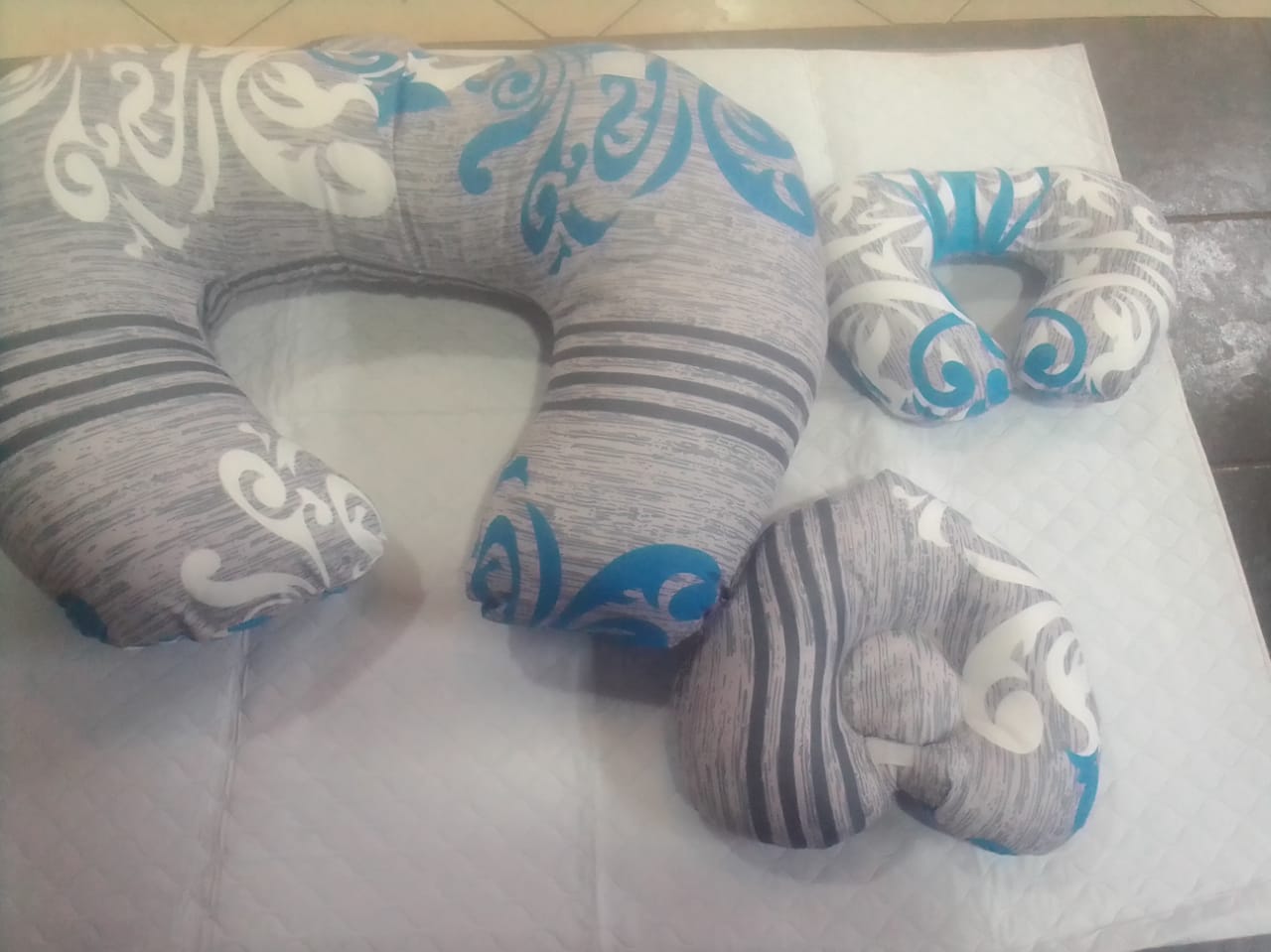 3 in 1 nursing pillow 1 pc Maternity/ nursing, breastfeeding pillow random