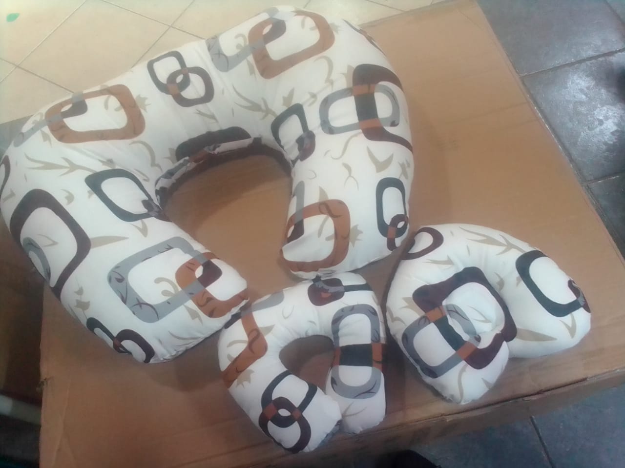 3 in 1 nursing pillow 1 pc Maternity/ nursing, breastfeeding pillow random