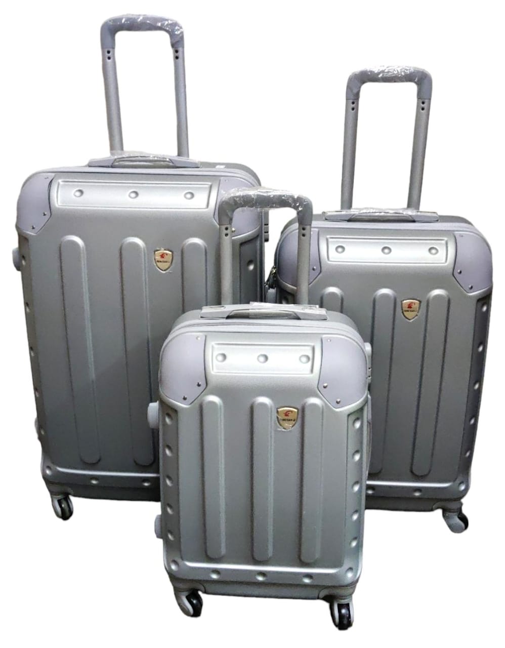 Travel bags 3 IN 1 PLASTIC SUITCASES SIZE 27 Unbreakable Fiber