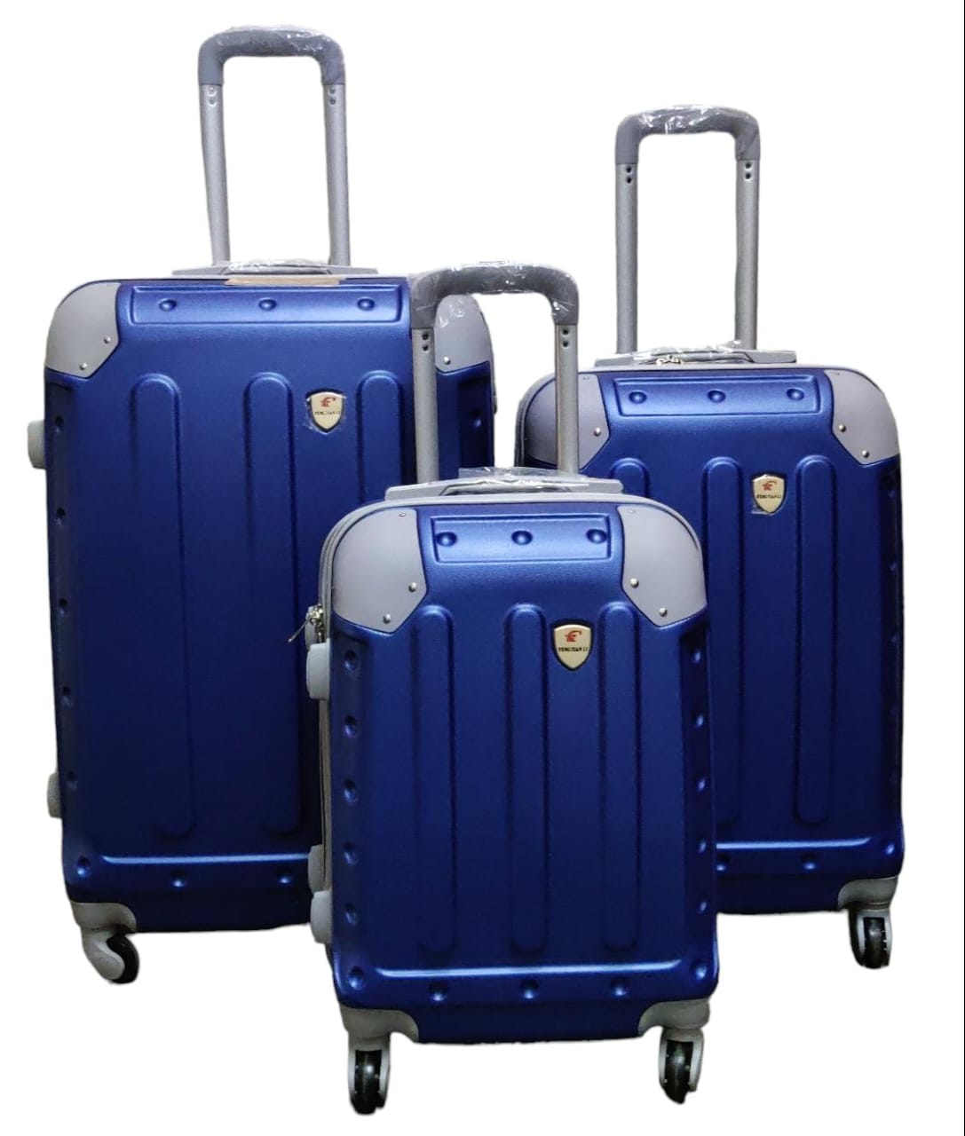 Travel bags 3 IN 1 PLASTIC SUITCASES SIZE 27 Unbreakable Fiber