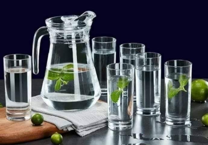 7Pcs Quality Water Set 6 Glasses With 1 Jug...This Wine Glass set features the luxurious feeling that’s set to turn heads, add beauty to your bar/ kitchen top and make the perfect Christmas, Birthday, anniversary or any special occasion gift.