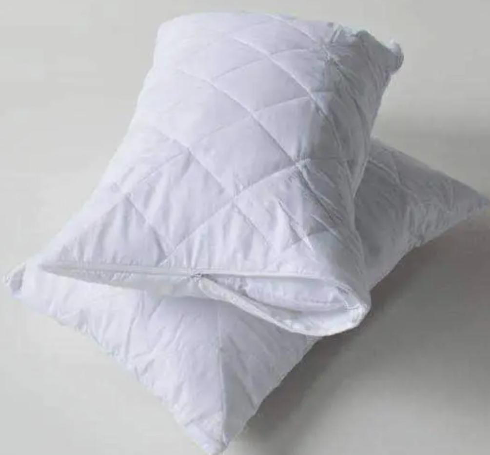 Pillow protector Bug Proof Pillow Cases - 100% Cotton Top, Microfiber Filled Pillow Covers – Standard Size (20x26) Set Of 2PROTECTS WELL: Sleep tight, and never let the bed bugs