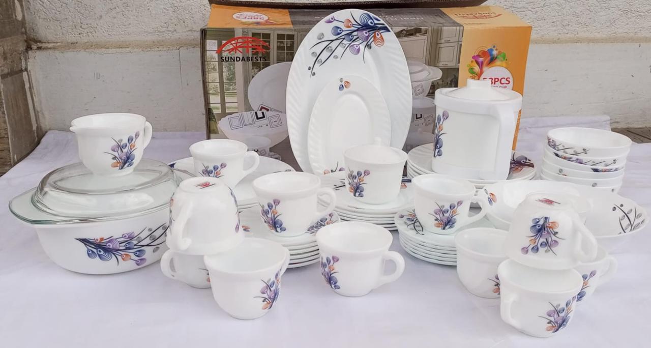 58 pcs dinner set Ideal for both home and commercial use
Elegant and adorable design
Heavy durable ceramic material