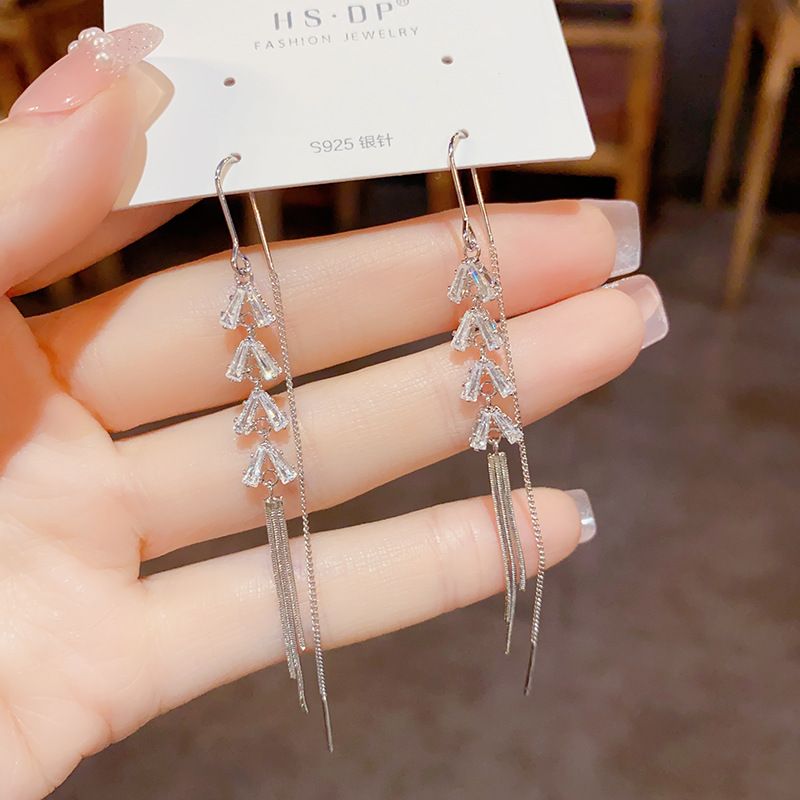 New Mingyuan style zircon tassel earrings, simple and fashionable earrings, exquisite and high-end temperament earrings