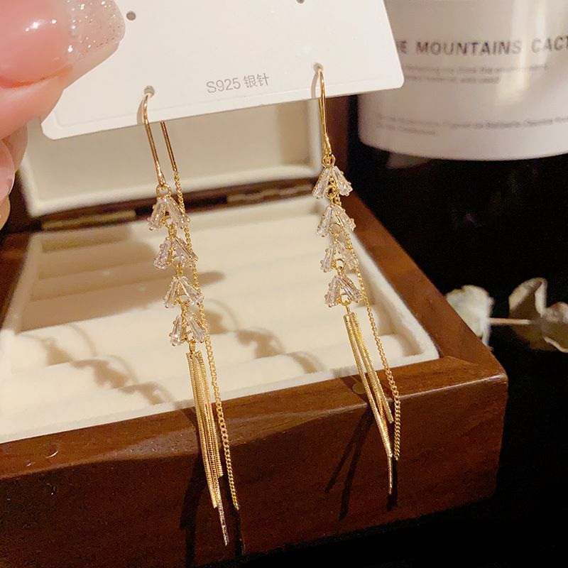 New Mingyuan style zircon tassel earrings, simple and fashionable earrings, exquisite and high-end temperament earrings