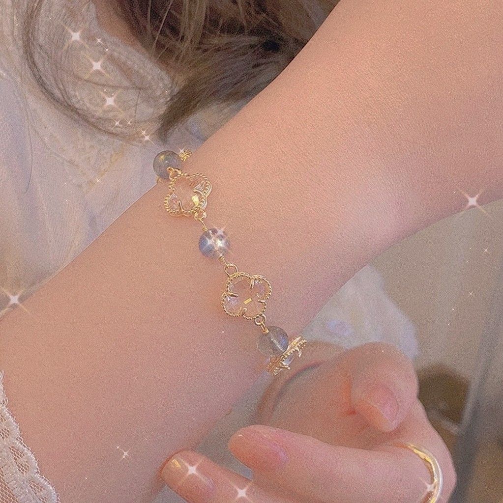 New Natural Grey Moonlight Stone Bracelet, Amethyst Clover Bracelet, Instagram Luxury and Unique Design Best Friend Handicraft Gift