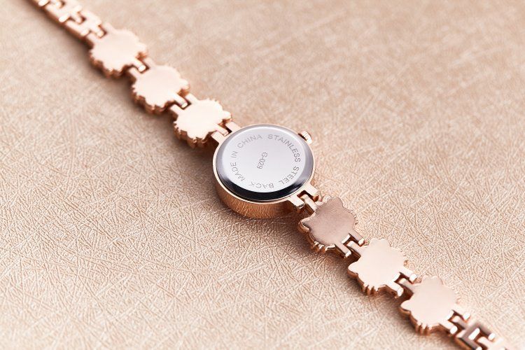 New KT Cat Watch, Popular African Fashion Cute Children's Bracelet Steel Band Watch, Student Quartz Watch, Simple and Elegant Watch