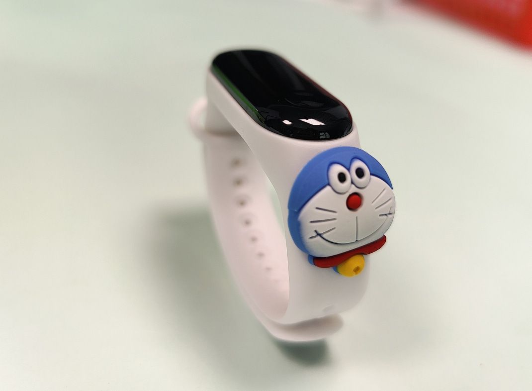 New waterproof children's bracelet, doll cartoon, elementary school student bracelet, sports touch screen bracelet, luminous cartoon watch