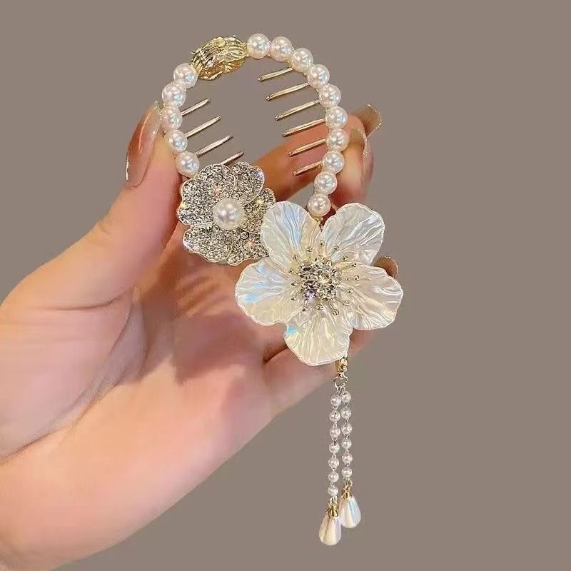 The new tassel pearl flower hair clip, with a curled hair clip at the back of the head for women, is a high-end and stylish ball shaped hair accessory that is versatile and stylish,Not easy to fall of