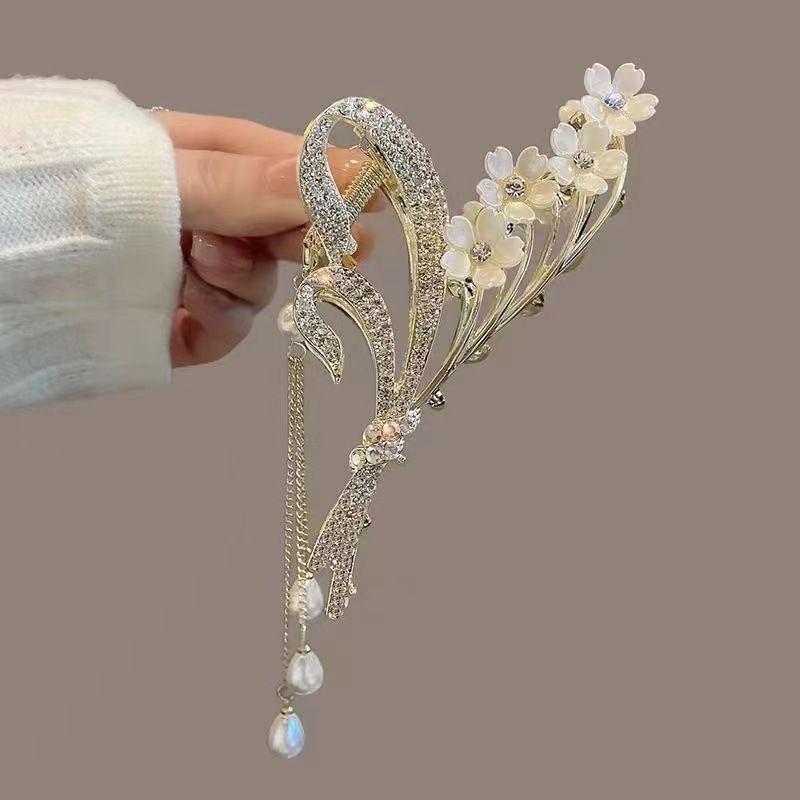 New Linglan flower tassel curled hair clip hair accessory, antique style hair clip at the back of the head, summer flower shark clip for women's hair clip, fashionable and elegant