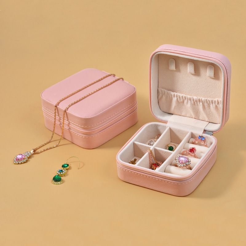 New portable jewelry box, fashionable princess travel jewelry bag, earring ring small storage box, cute solid color, practical and dirt resistant, large space storage box
