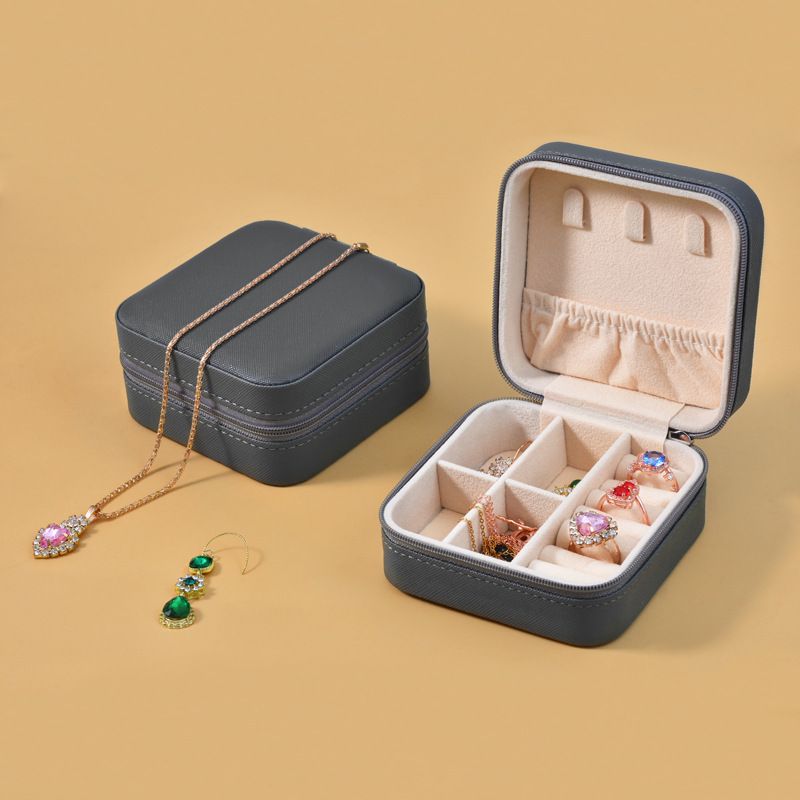 New portable jewelry box, fashionable princess travel jewelry bag, earring ring small storage box, cute solid color, practical and dirt resistant, large space storage box