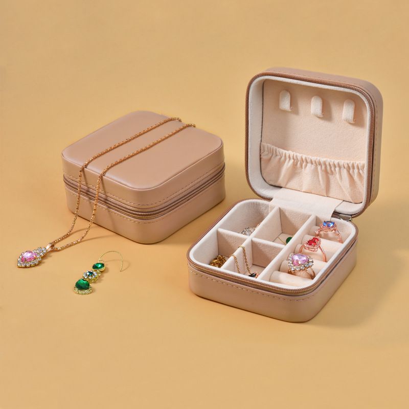 New portable jewelry box, fashionable princess travel jewelry bag, earring ring small storage box, cute solid color, practical and dirt resistant, large space storage box