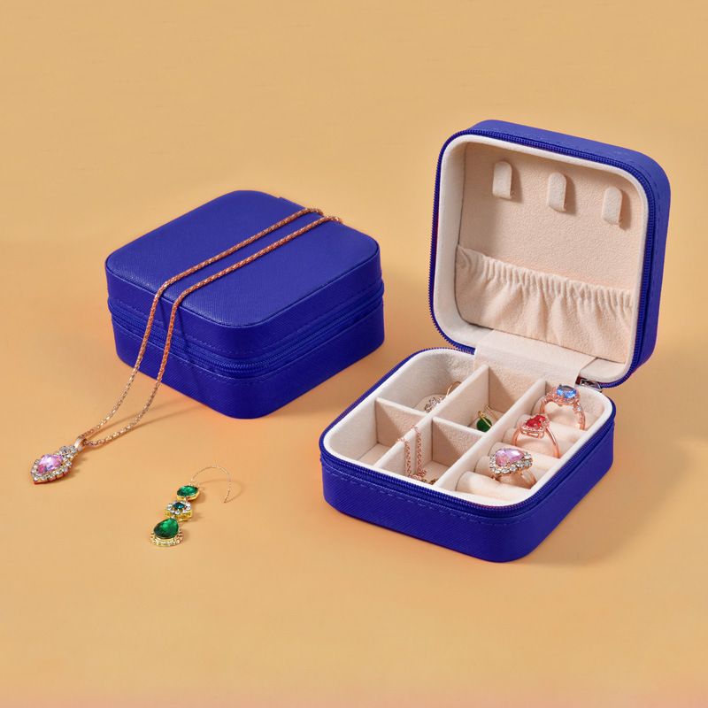 New portable jewelry box, fashionable princess travel jewelry bag, earring ring small storage box, cute solid color, practical and dirt resistant, large space storage box