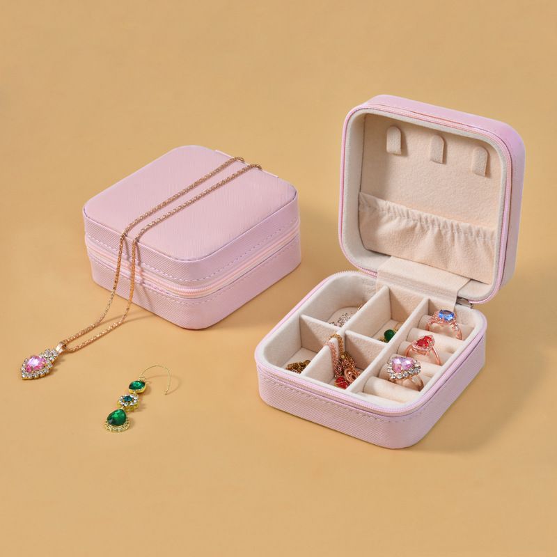 New portable jewelry box, fashionable princess travel jewelry bag, earring ring small storage box, cute solid color, practical and dirt resistant, large space storage box
