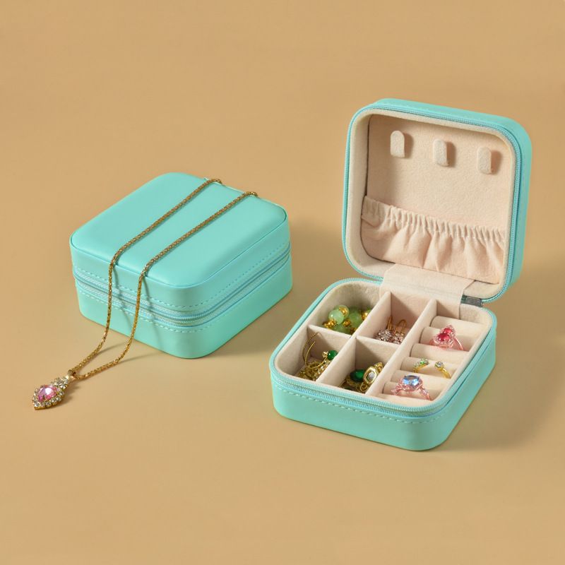 New portable jewelry box, fashionable princess travel jewelry bag, earring ring small storage box, cute solid color, practical and dirt resistant, large space storage box