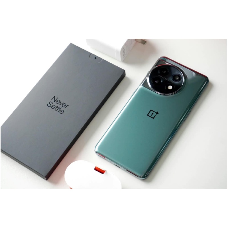 Refurbished Phone OnePlus 11 5G Dual SIM 6.7'' 2K+120Hz AMOLED Screen IP64 Waterproof 5000mAh 50+48+32MP Back Camera Snapdragon 8Gen 2 ROM 256GB/512GB UFS4.0