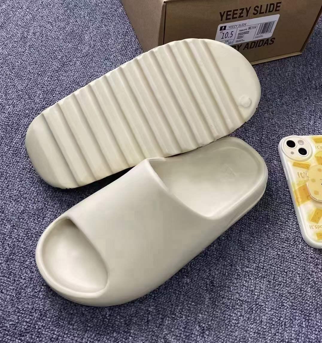 Yeezy slides,Men's Shoes  Sandals