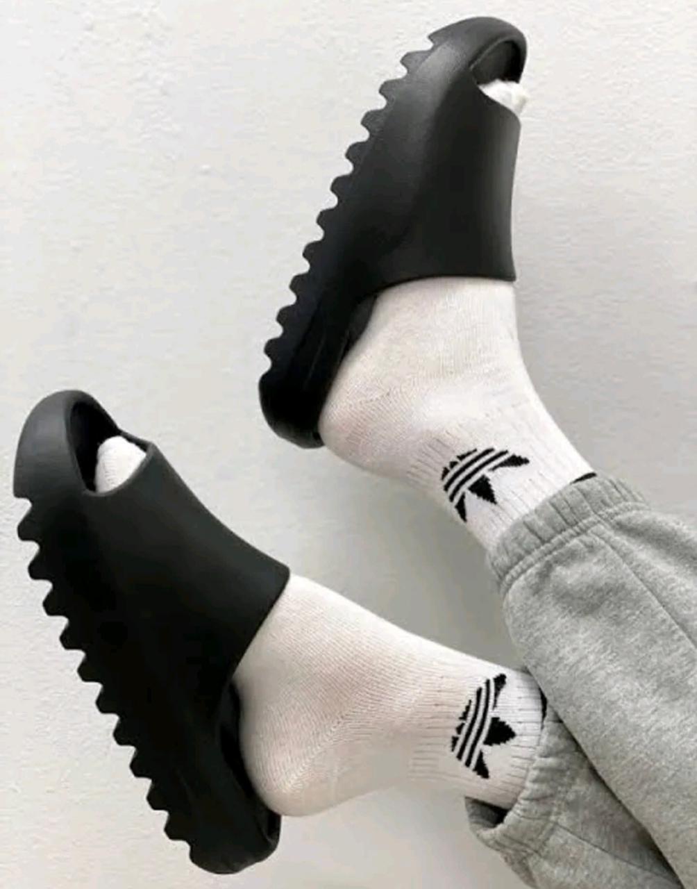 Good Quality Yeezy Slides Men's Sandals