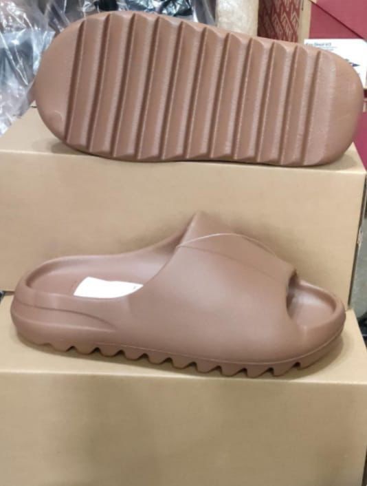 High Quality Design Comfortable Men's Yeezy Slides Fashion Sandals