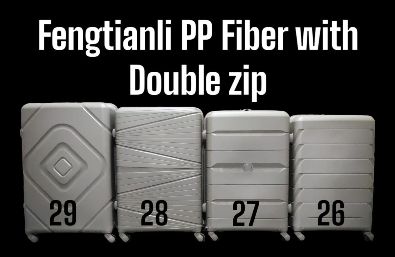 PVC High Quality Travel Suitcase Travel Bag Travel Briefcase With Wheel  WITH DOUBLE ZIP  Made of durable PVC material
Lightweight and easy to transport
3-piece set: large suitcase, medium suitcase,