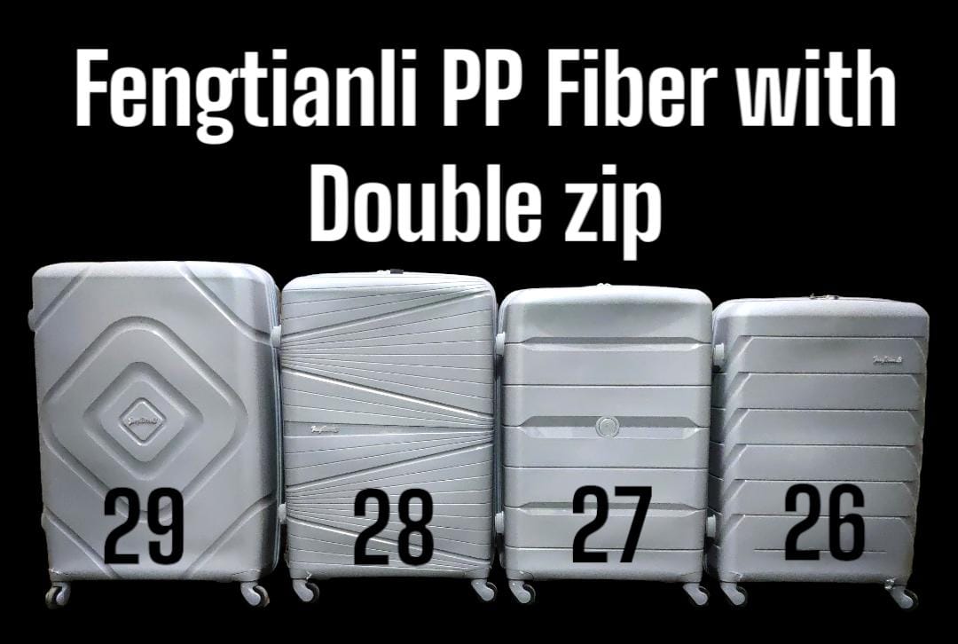 PVC High Quality Travel Suitcase Travel Bag Travel Briefcase With Wheel  WITH DOUBLE ZIP  Made of durable PVC material
Lightweight and easy to transport
3-piece set: large suitcase, medium suitcase,