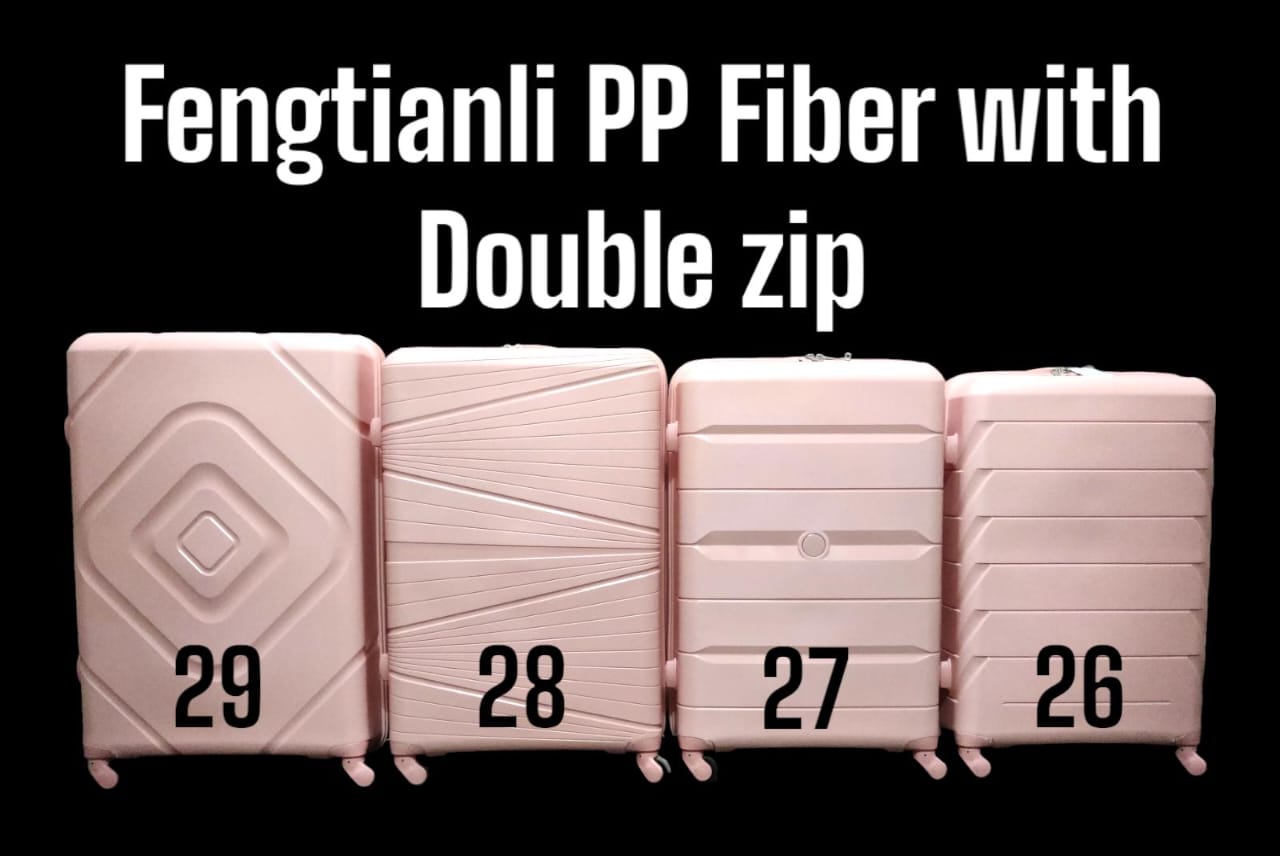 PVC High Quality Travel Suitcase Travel Bag Travel Briefcase With Wheel  WITH DOUBLE ZIP  Made of durable PVC material
Lightweight and easy to transport
3-piece set: large suitcase, medium suitcase,