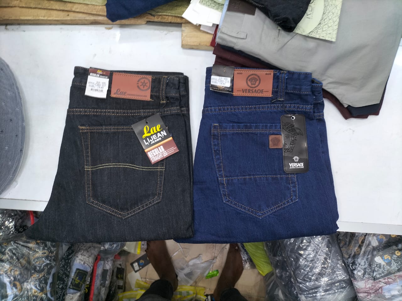 1PAIR JEANS OF LAE | VESOE | 504 CLASSL | AMIRI | MAN | FASHION JEANS | BRAVE Classic 5-pocket Regular Fit Flex Jean