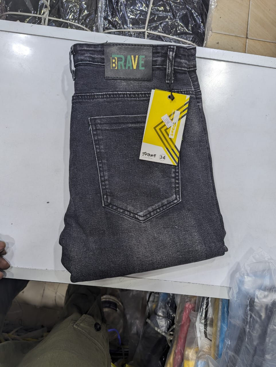 1PAIR JEANS OF LAE | VESOE | 504 CLASSL | AMIRI | MAN | FASHION JEANS | BRAVE Classic 5-pocket Regular Fit Flex Jean
