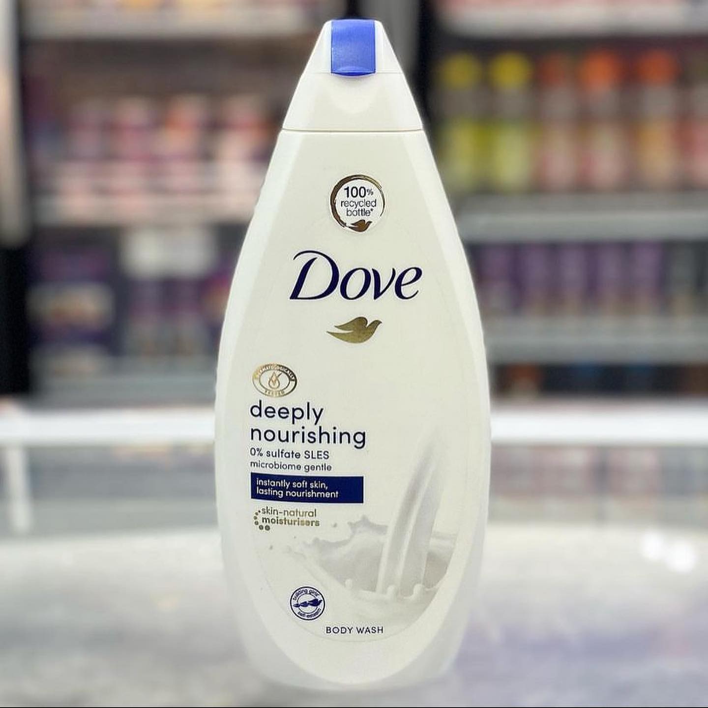 Dove Deeply Nourishing Body Wash 750ml Microbiome-Gentle Body Cleanser for Softer, Smoother Skin After One Shower Infused with 3 unique Skin Conditioners Hydrating Body Wash