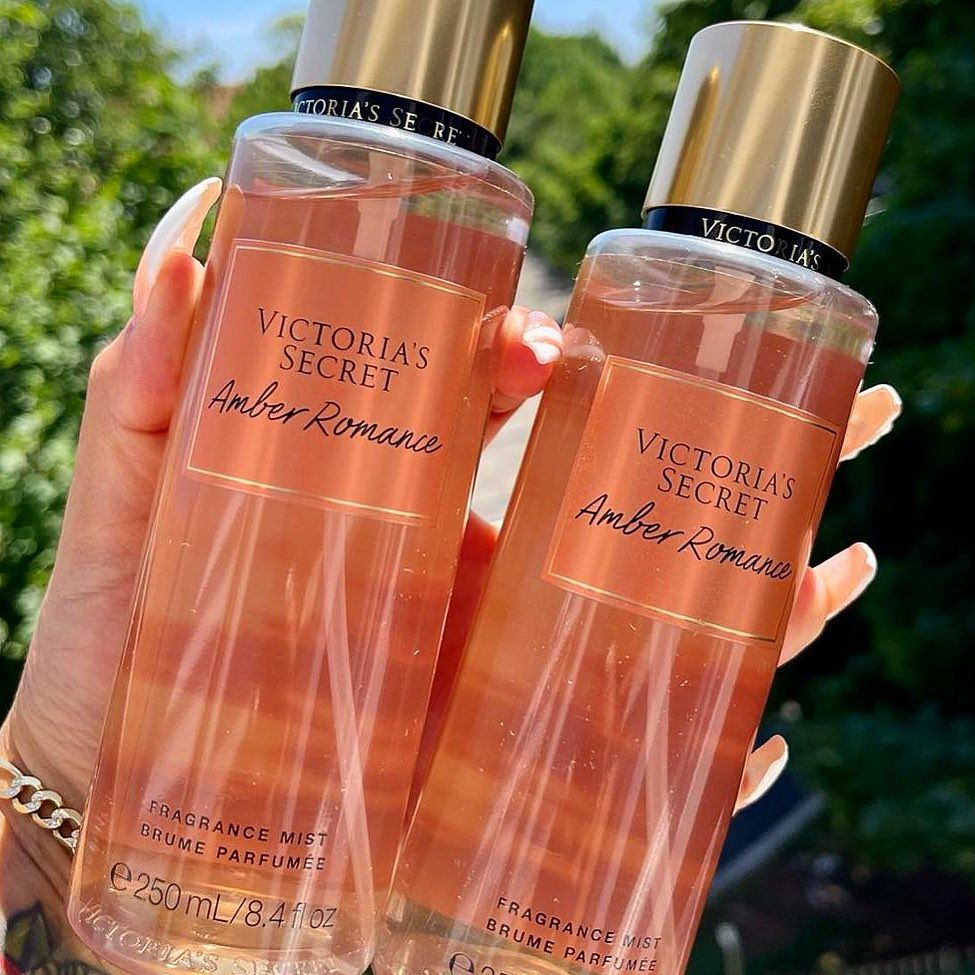 Victoria's Secret Amber Romance Fragrance Mist 250ml - Romantic Perfume Set for Women - Long-Lasting, Non-Irritating, Multi-Purpose Spray Fragrances for Women Girls Body Signaaure Collections