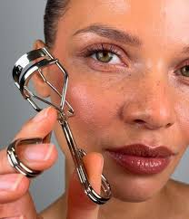 Eyelash curler - for curly dramatic, natural lift to your lashes- lifted curl- stainless steel view 3