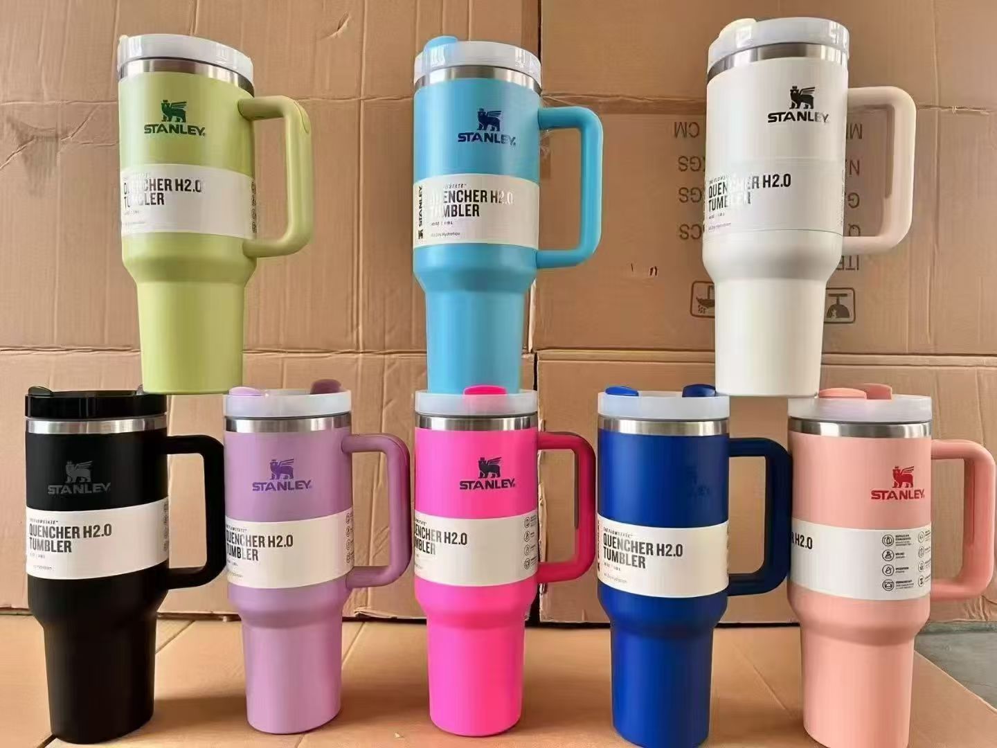 🌸PRICE DROP!!🎀 1.8 Litres Stanley Original Insulated Mugs Equipped With Hand And Straw Lid / Cute Aesthetic Insulated Travel Mug with Straw & Handle , Keeps Hot or Cold 24H+ 🌸🎀