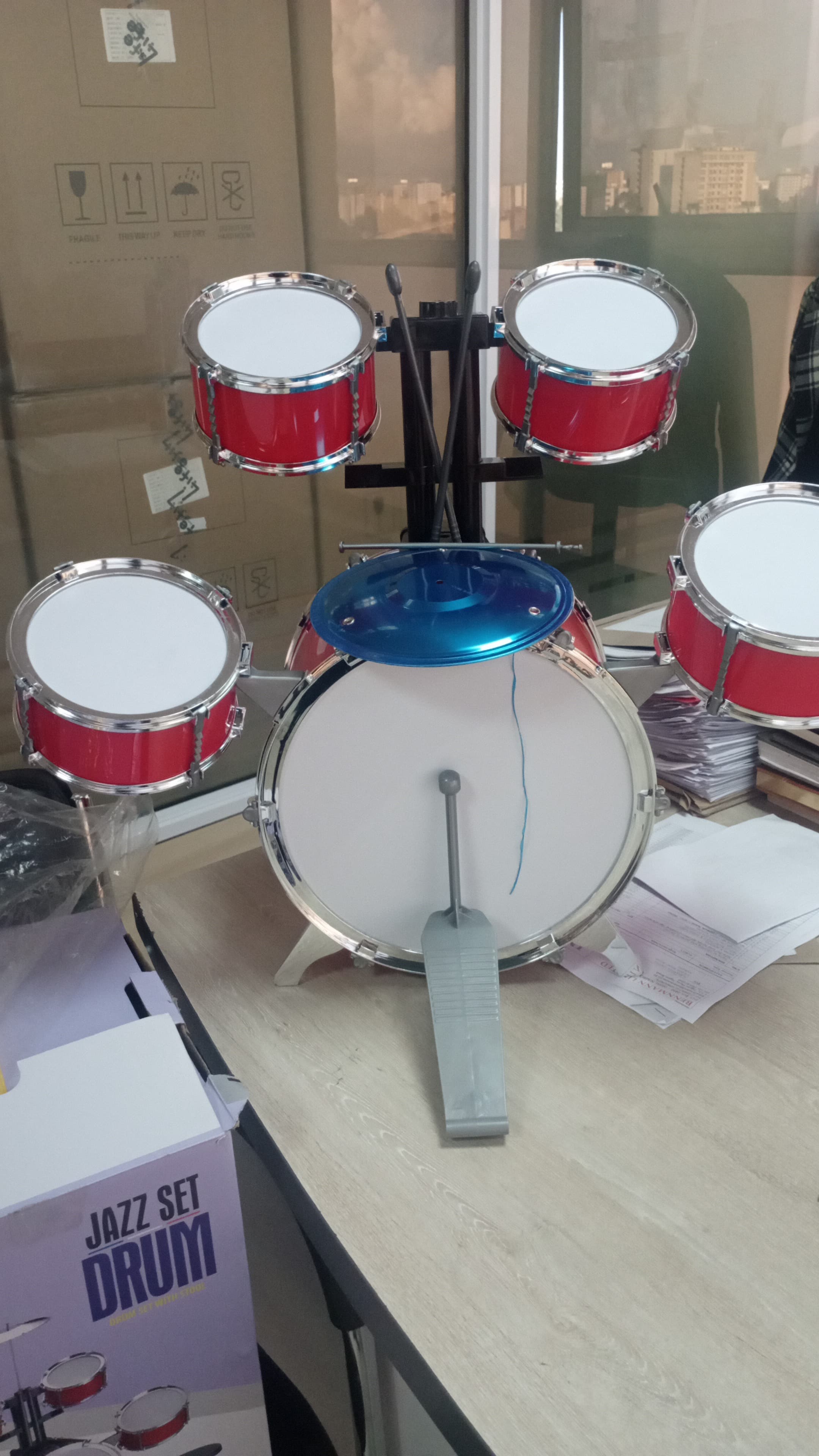 AVAILLABLE🎵🎶🎶Kids' Toy Drum Set with Stool & Cymbals – Rock Jazz Drum Kids' Whether your little one dreams of being on stage or just loves making music at home, this drum set encourages creati
