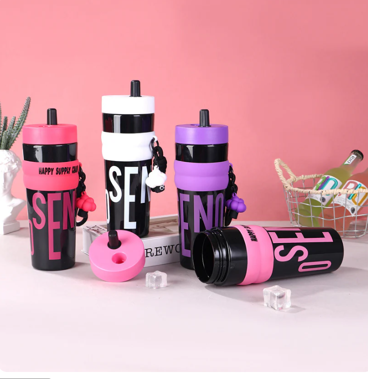 900ml Large Capacity Tumbler With Straw Portable Plastic Water Bottle Leakproof Non-Toxic Sports Bottle For Gym Fitness Camping Travel BPA Free