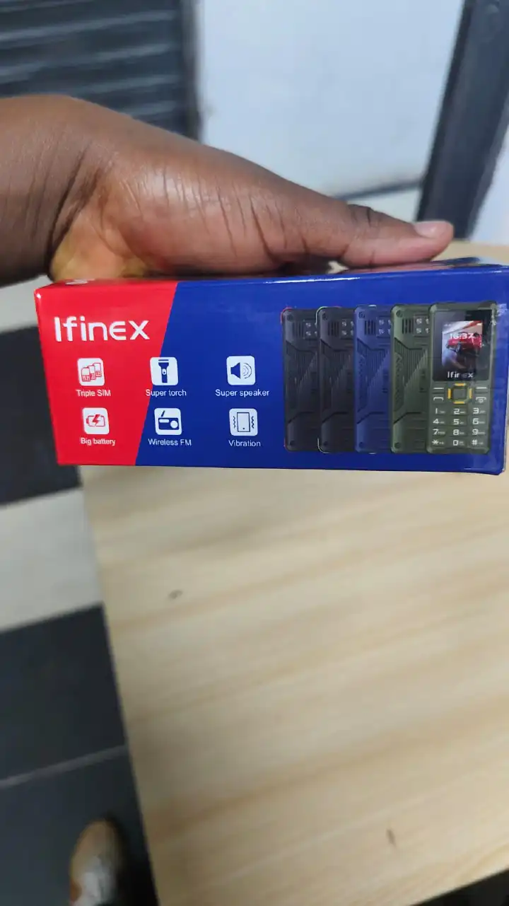[BRAND NEW] Ifinex T400 TRIPLE SIM CARD FEATURE PHONE WITH Bluetooth /Wireless FM/SD Slot kabambe/katululu/mulika mwizi/button feature phone +FREE GIFTS(POWERBANK + SMARTWATCH)