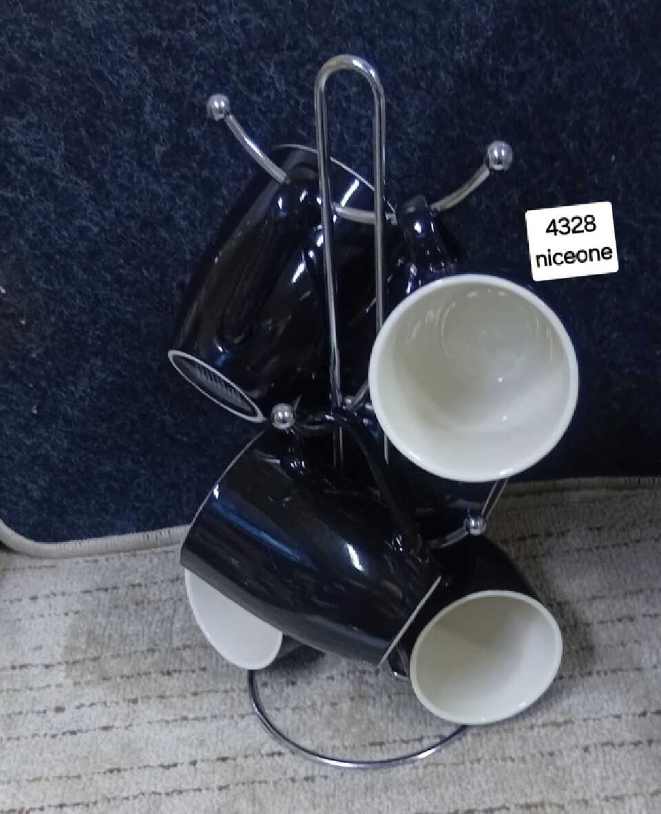 NICE ONE 6PCS ALL-BLACK CERAMIC MUG SET
Add a sleek and elegant touch to your kitchen and dining collection with the Nice One 6-piece all-black ceramic mug set. Perfect for serving tea, coffee and oth