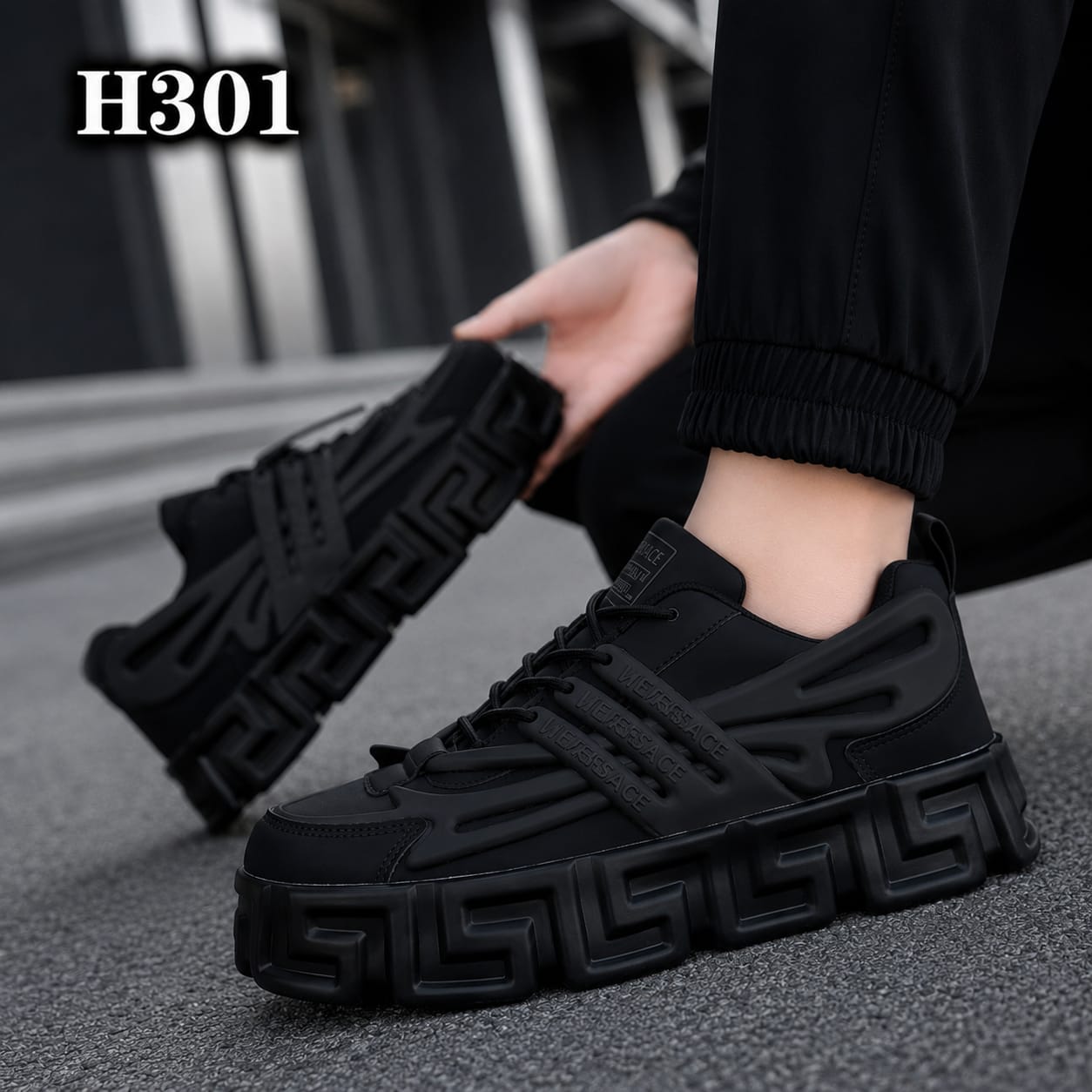 ⚡LATEST/ORIGINAL VERSACE SNEAKERS🔥🔥 High quality LEATHER VERSACE ⚡ breatherble unisex sneakers Multicoloured fashioned men's sneakers and fashioned classic trending shoes🔥Cute  exact as pictured🔥