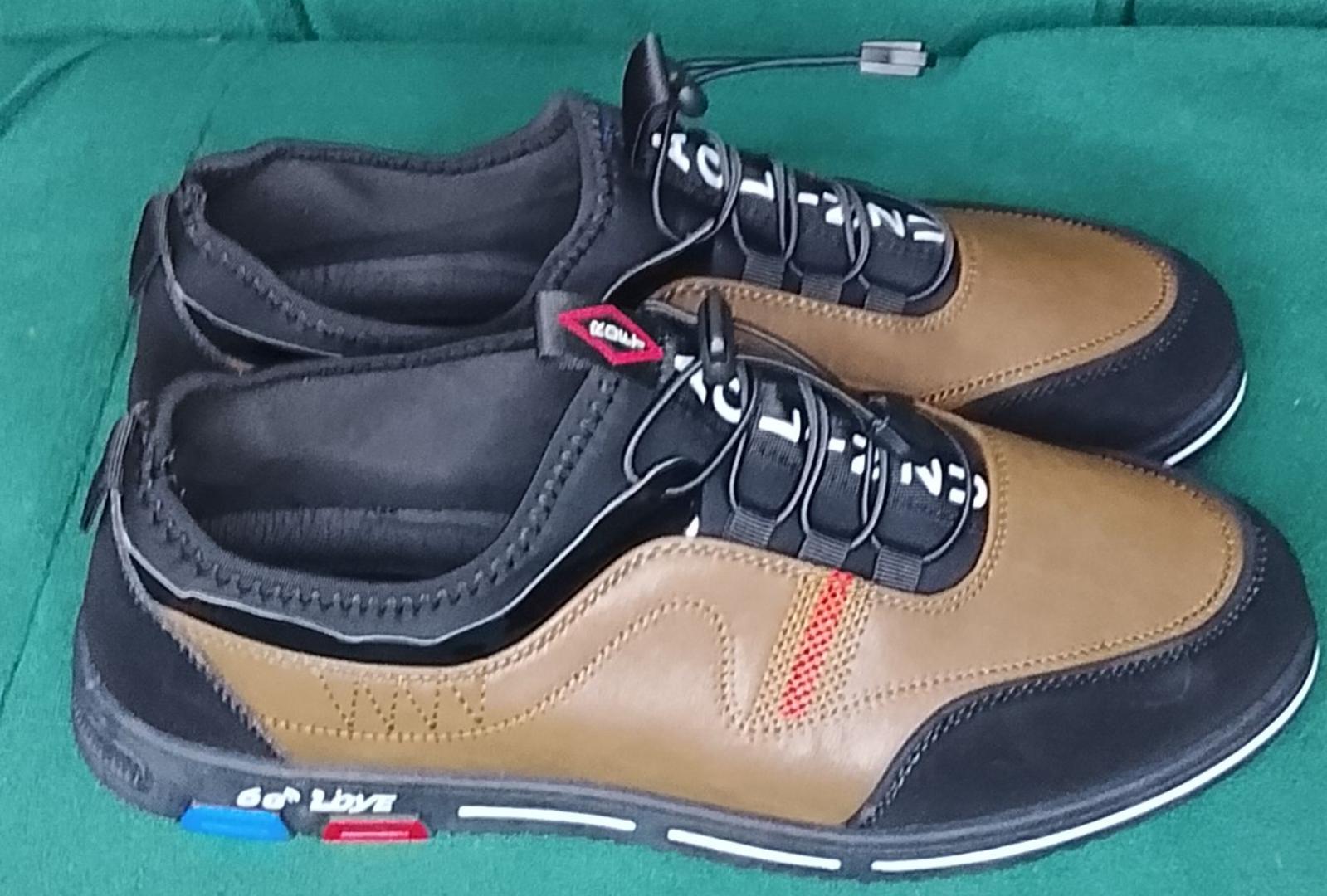 HI FASHION DESIGNER SNEAKERS FROM CREME COLLECTIONS. PREMIUM CREME SNEAKERS FOR MEN. BREATHABLE FASHION SHOES AND CUSHIONED SOLE TO KEEP YOUR FEET COMFORTABLE. READY TO ROCK SHOES. AVAILABLE  SIZE 44: