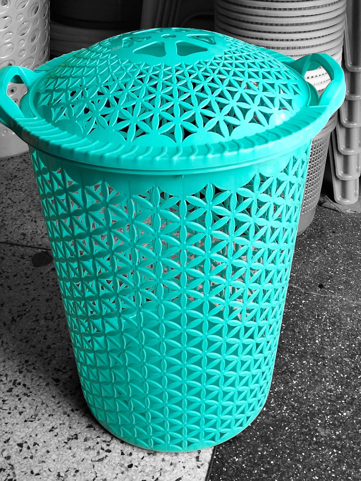 MAOFEI-01 LAUNDRY BASKET WITH LID