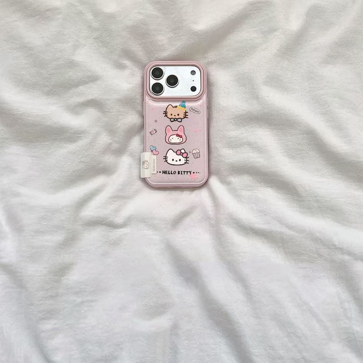 Suitable for iPhone 17 Pro Max phone case with 15/16 bulge, 13/12 Pro/11/XS models.