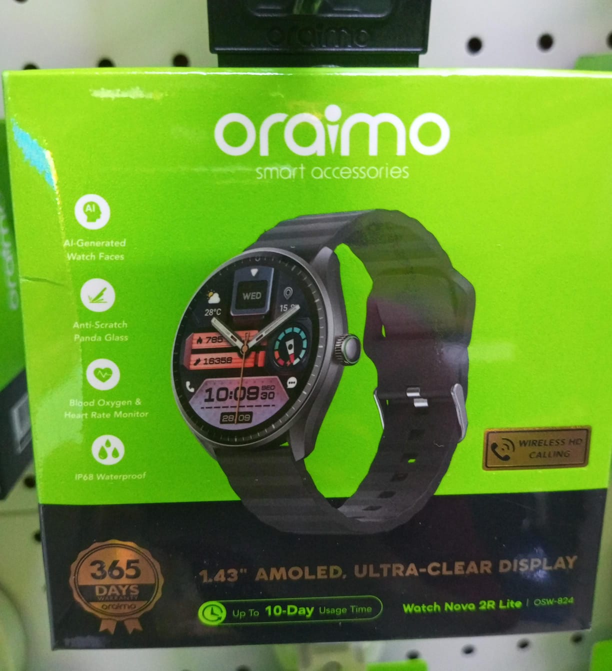 Oraimo smart watch Nova 2R lite Osw 824
1.43'' screen size 
Anti scratch panda glass
heart rate and blood oxygen monitor
