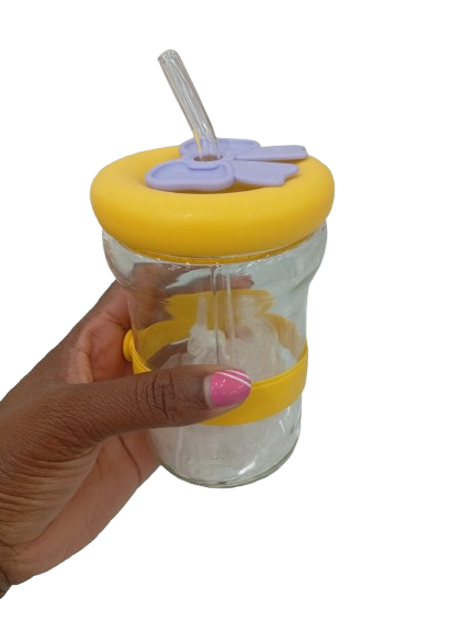 Ribbed Juice/water glass tumblers , comes with a straw and an airtight lid. 500ml