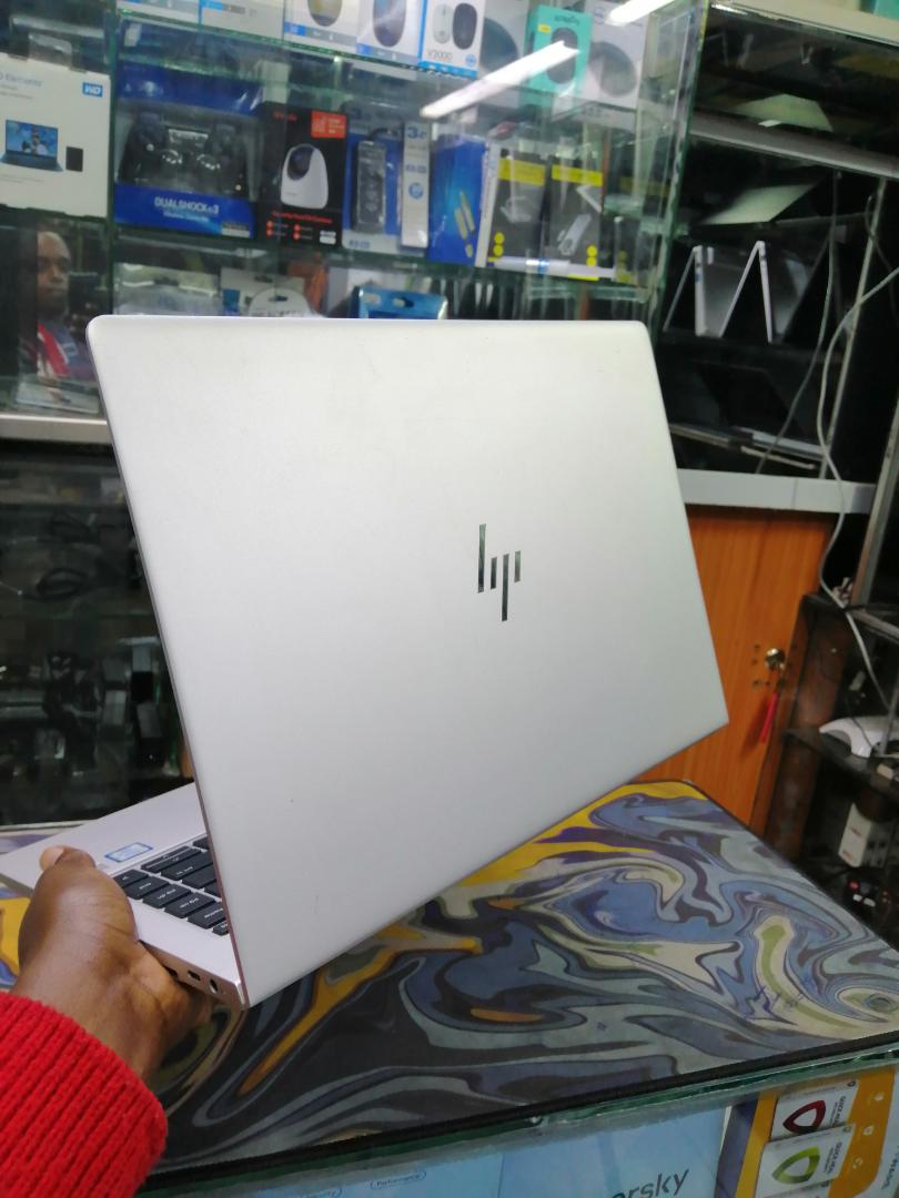 HP ELITEBOOK 840 G5/6 INTEL CORE I5 8TH GENERATION TOUCH SCREEN FHD DISPLAY 14 INCHES SCREEN WITH 8GB RAM & 256 GB SSD STORAGE WITH BACKLIGHT KEYBOARD AND FINGERPRINT SENSOR REFURBISHED LAPTOP