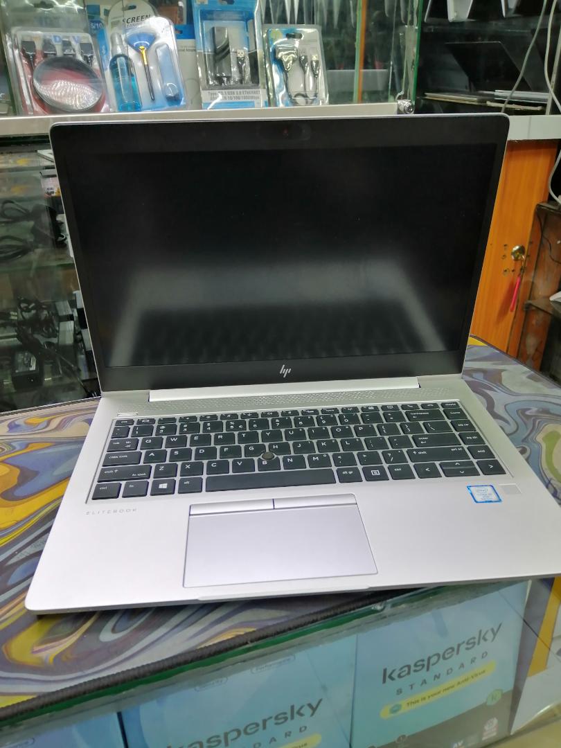 HP ELITEBOOK 840 G5/6 INTEL CORE I5 8TH GENERATION TOUCH SCREEN FHD DISPLAY 14 INCHES SCREEN WITH 8GB RAM & 256 GB SSD STORAGE WITH BACKLIGHT KEYBOARD AND FINGERPRINT SENSOR REFURBISHED LAPTOP