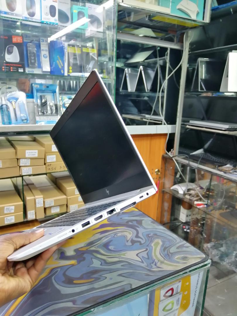 HP ELITEBOOK 840 G5/6 INTEL CORE I5 8TH GENERATION TOUCH SCREEN FHD DISPLAY 14 INCHES SCREEN WITH 8GB RAM & 256 GB SSD STORAGE WITH BACKLIGHT KEYBOARD AND FINGERPRINT SENSOR REFURBISHED LAPTOP