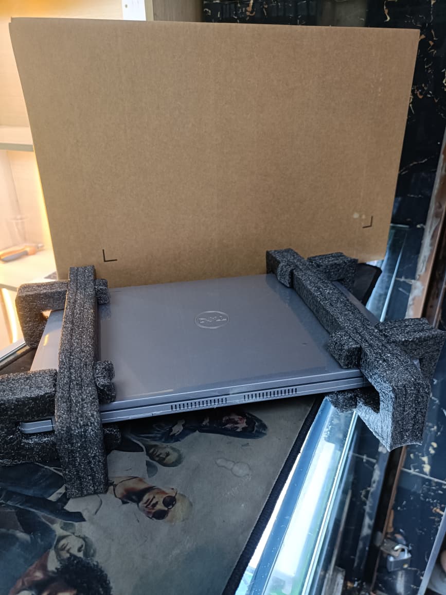 NEW LAPTOP DELL LATITUDE 5420 INTEL CORE I7 11TH GENERATION 8GB RAM 256 SSD WINDOWS 11 6MONTH OF WARANT 12.6 '' DISPLAY